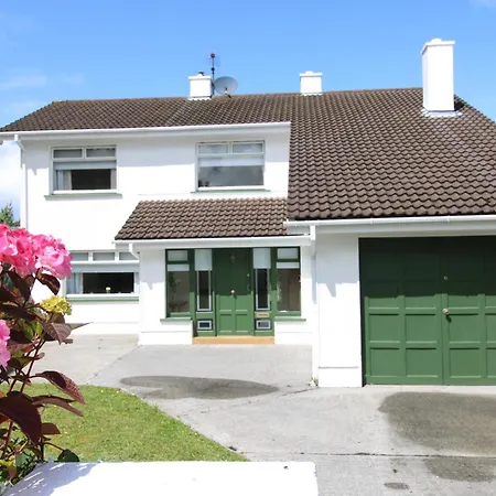 The On Wild Atlantic Way Clarinbridge Village Holiday home *